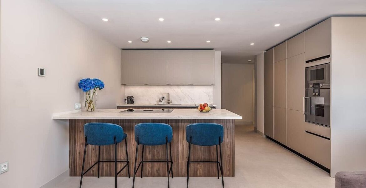 Apartamento de lujo en alquiler en primera línea de playa Es