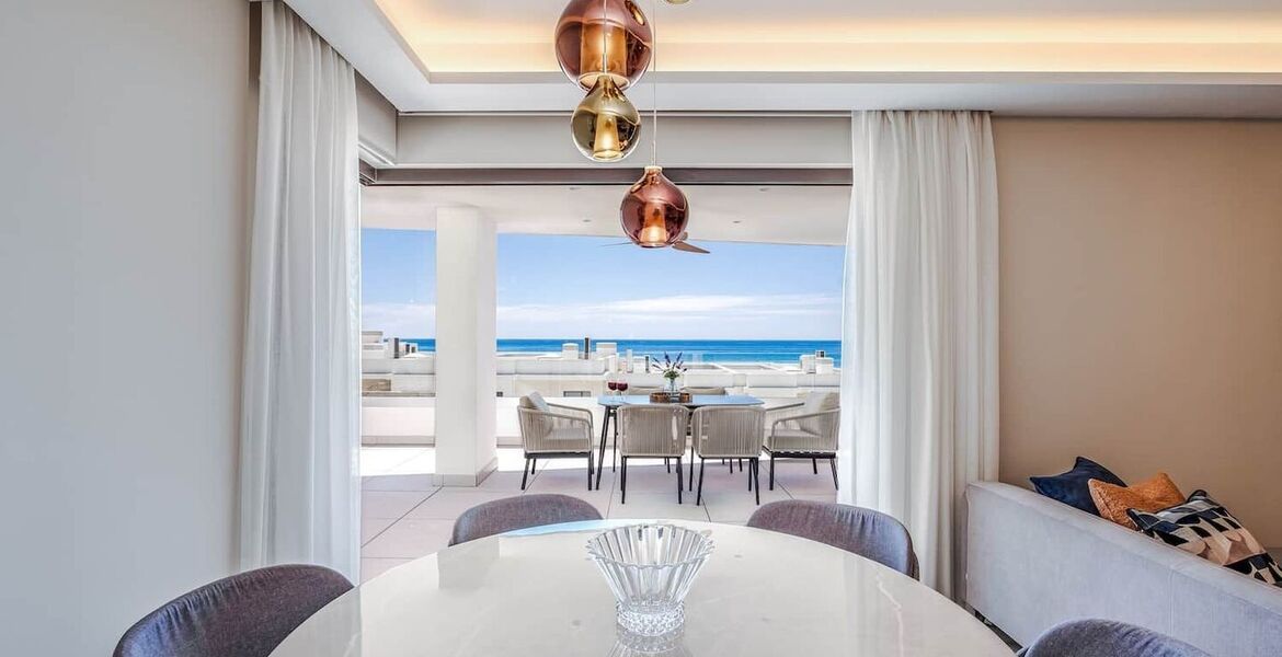 Apartamento de lujo en alquiler en primera línea de playa Es