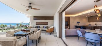Apartamento de lujo en alquiler en primera línea de playa Es