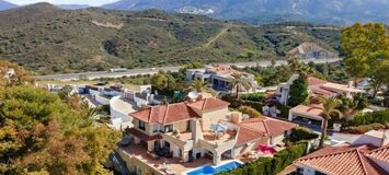Роскошная Вилла в Лас-Ломас-де-Нуэва-Андалусия