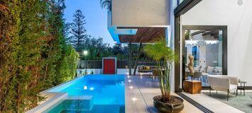 Elegant Villa Steps from the Beach on Marbella's Golden Mile
