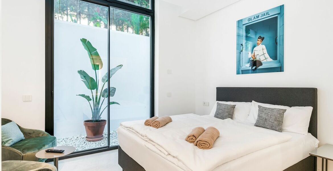 Elegant Villa Steps from the Beach on Marbella's Golden Mile