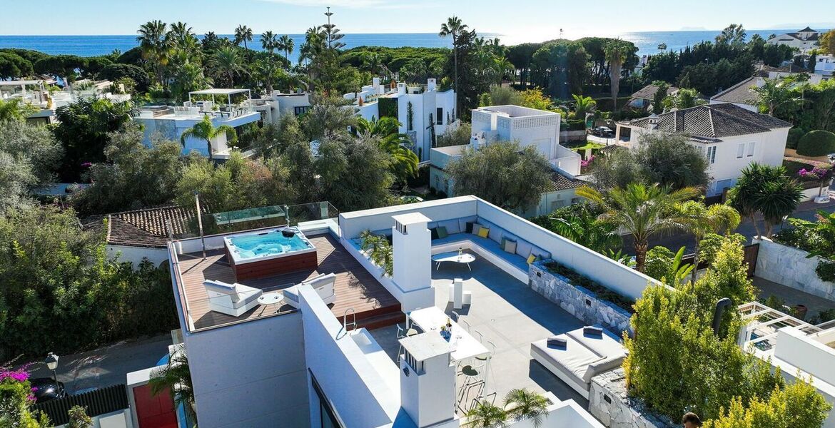 Elegant Villa Steps from the Beach on Marbella's Golden Mile