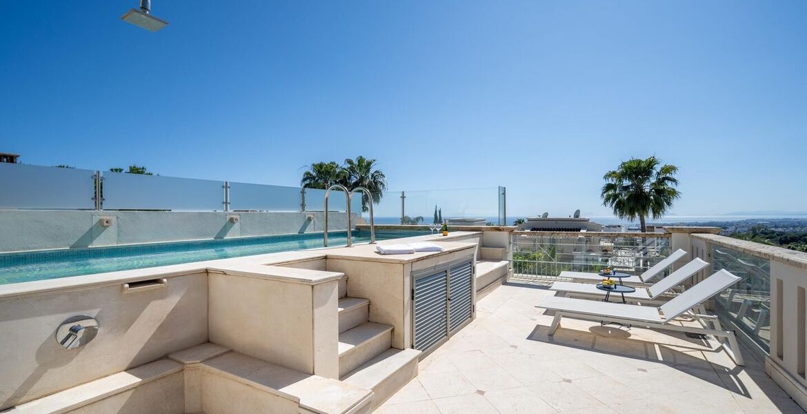Villa Exclusiva con Vistas Panorámicas en Sierra Blanca