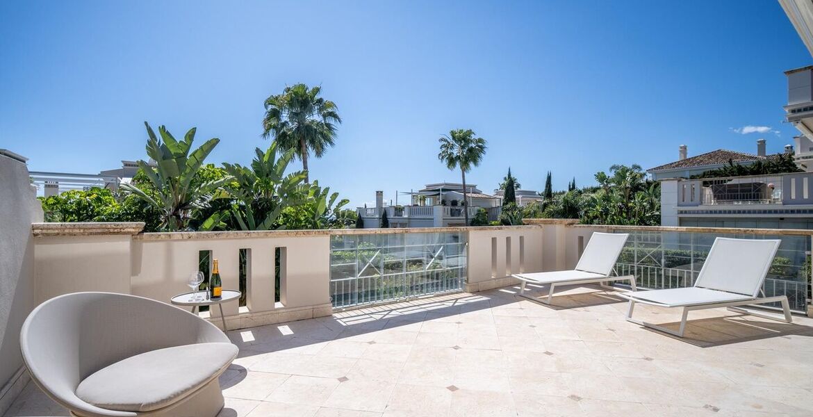 Villa Exclusiva con Vistas Panorámicas en Sierra Blanca