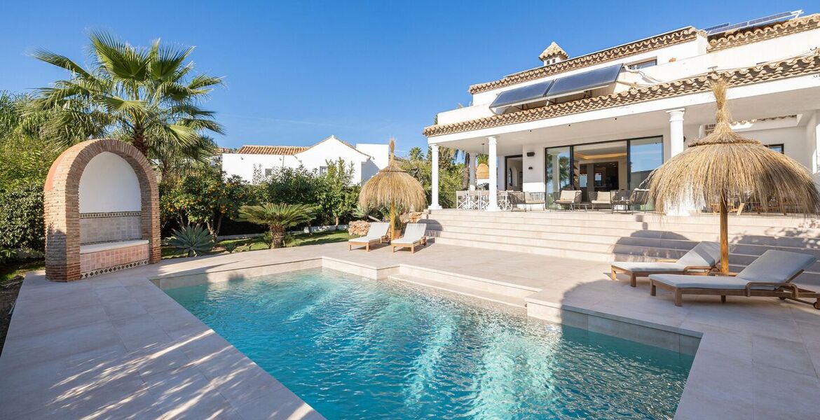 Una Villa Encantadora y Moderna en Benahavis