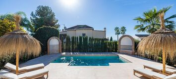 Una Villa Encantadora y Moderna en Benahavis