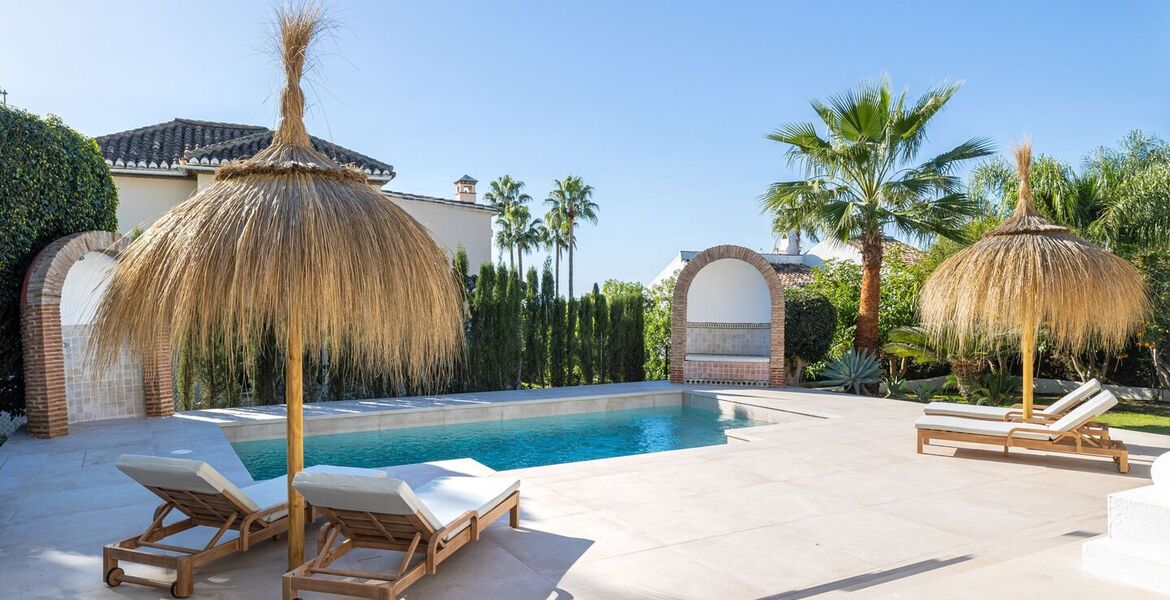 Una Villa Encantadora y Moderna en Benahavis