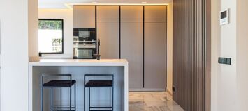 Una Villa Encantadora y Moderna en Benahavis