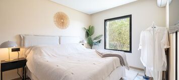 Una Villa Encantadora y Moderna en Benahavis