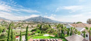 Villa Moderna de Lujo Cerca de Campos de Golf en Marbella