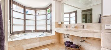 Villa Moderna de Lujo Cerca de Campos de Golf en Marbella