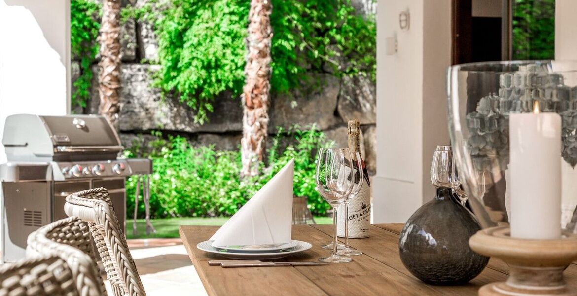 Villa Moderna de Lujo Cerca de Campos de Golf en Marbella