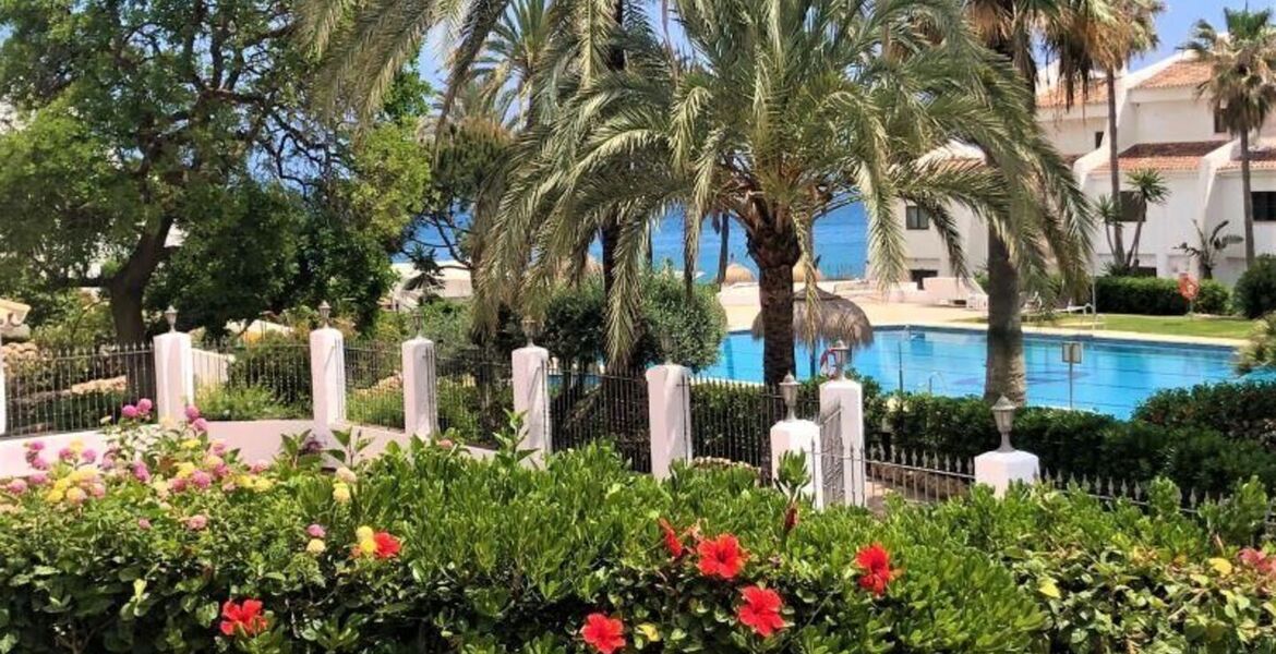 Квартира в аренду в Плайя Эсмеральда Марбелья