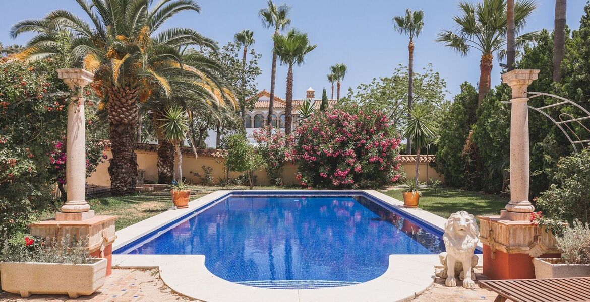 Villa de lujo en alquiler en la Milla de Oro de Marbella
