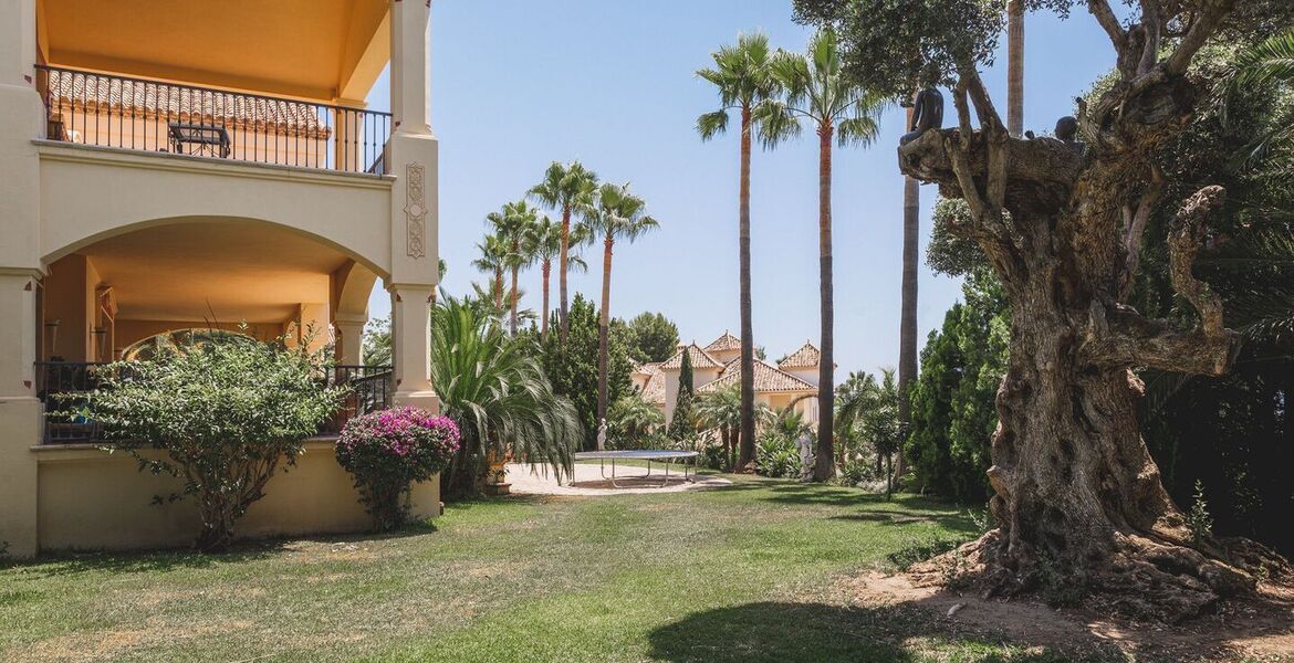 Villa de lujo en alquiler en la Milla de Oro de Marbella