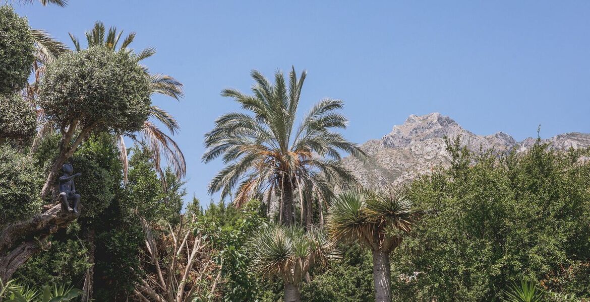 Villa de lujo en alquiler en la Milla de Oro de Marbella