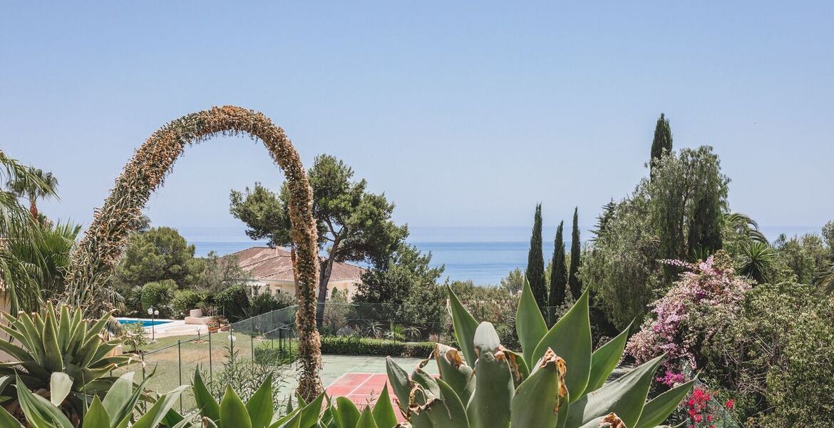 Villa de lujo en alquiler en la Milla de Oro de Marbella