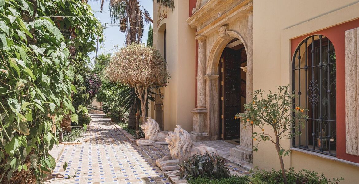 Villa de lujo en alquiler en la Milla de Oro de Marbella