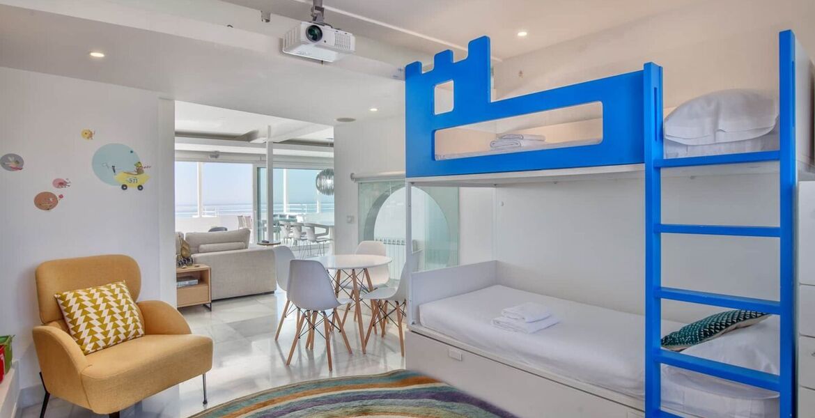 Luxury 4 bedroom apartment in Nueva Andalucia