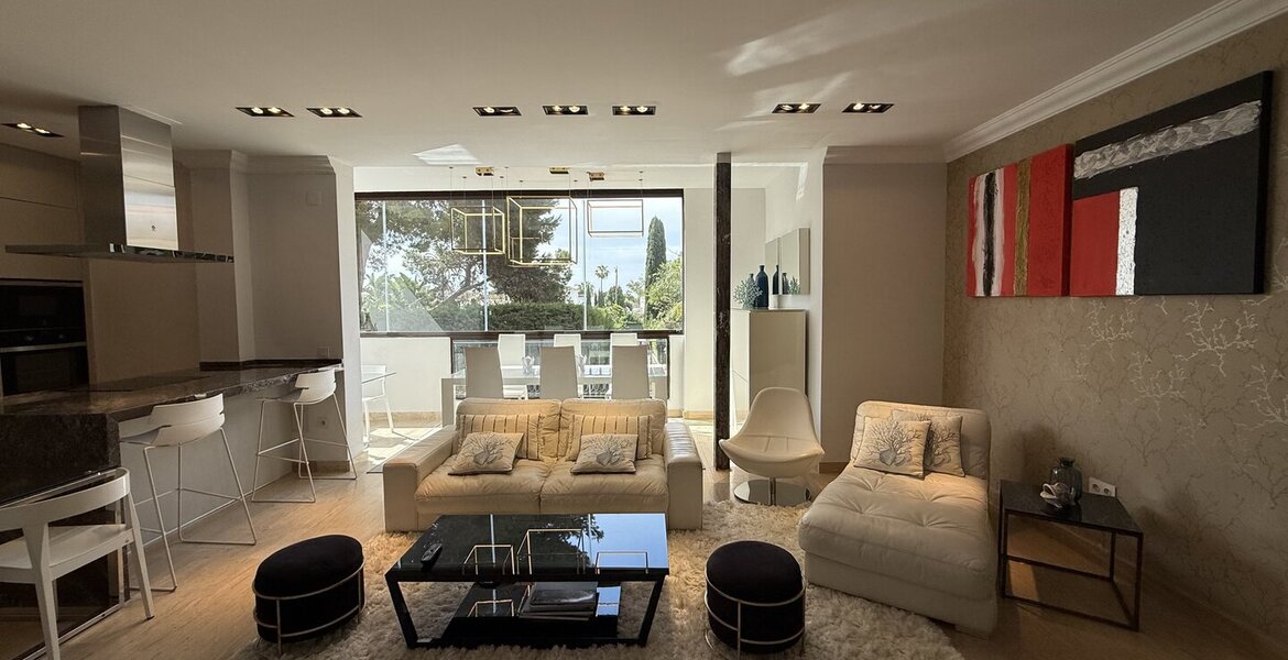 Luxury Apartment between Marbella and Estepona 
