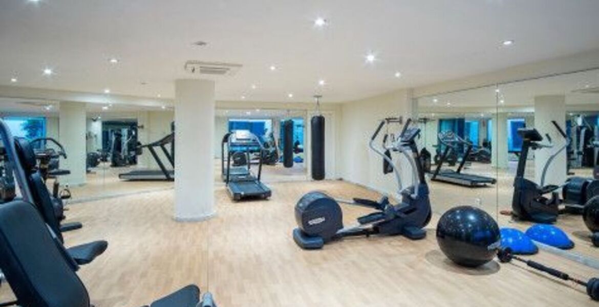 Apartment for Rental in Playa Esmeralda Marbella