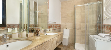 Luxury Apartment between Marbella and Estepona 