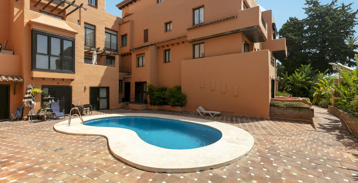 Luxury Apartment between Marbella and Estepona 