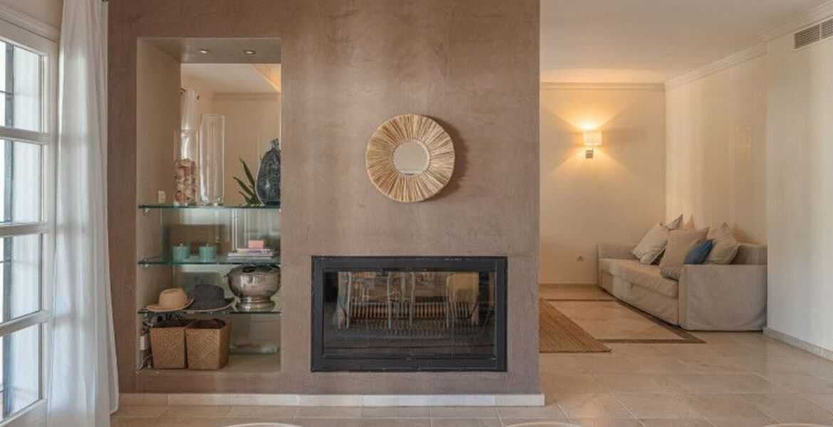 Two-bedroom ground floor apartment for rent in Marbella