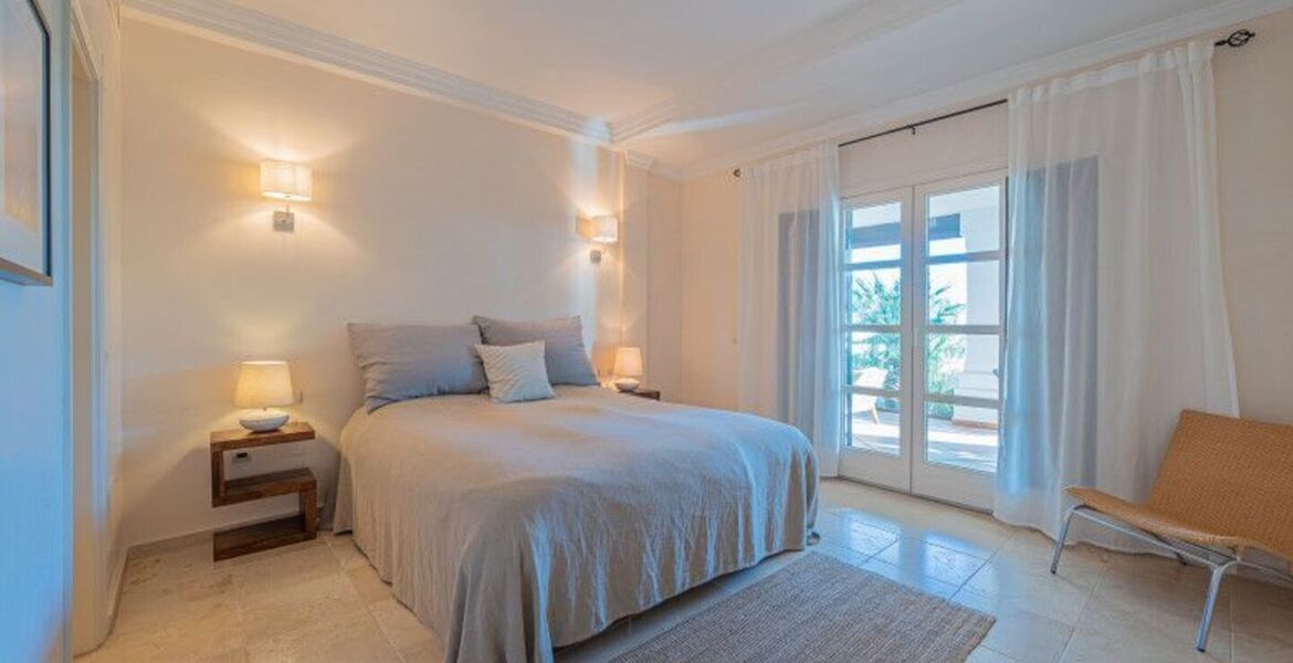 Two-bedroom ground floor apartment for rent in Marbella