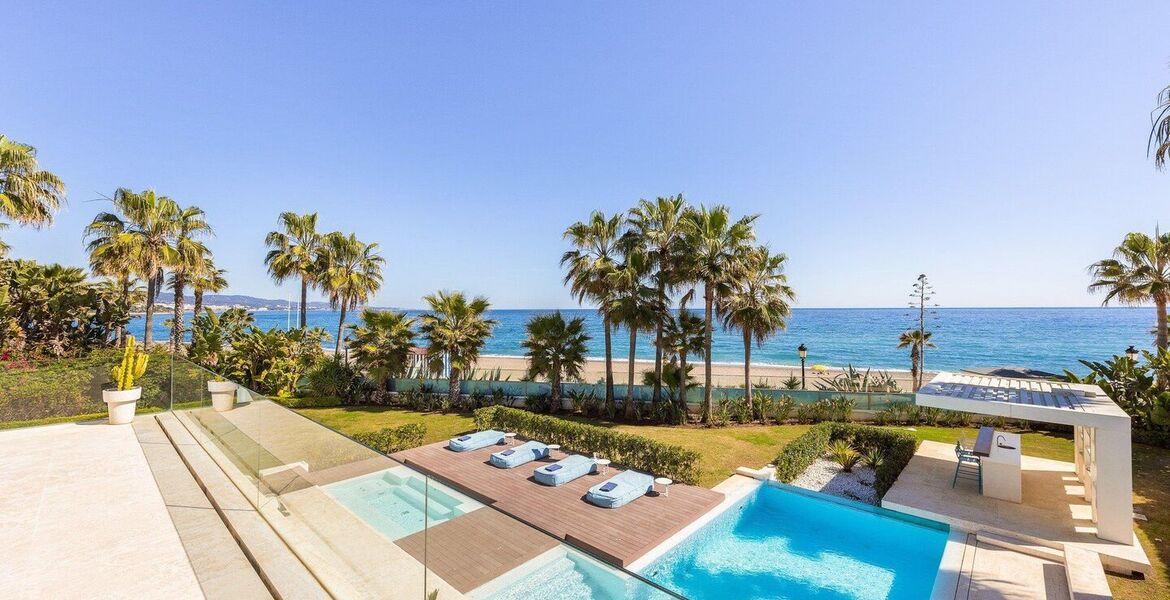 Вилла на берегу моря в аренду в Golden Mile Marbella