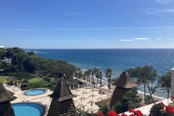 Apartamento en alquiler en Marina Mariola Marbella