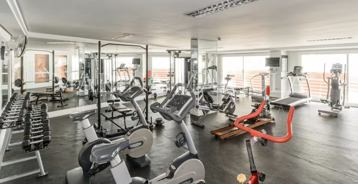 Apartamento en alquiler en Marina Mariola Marbella